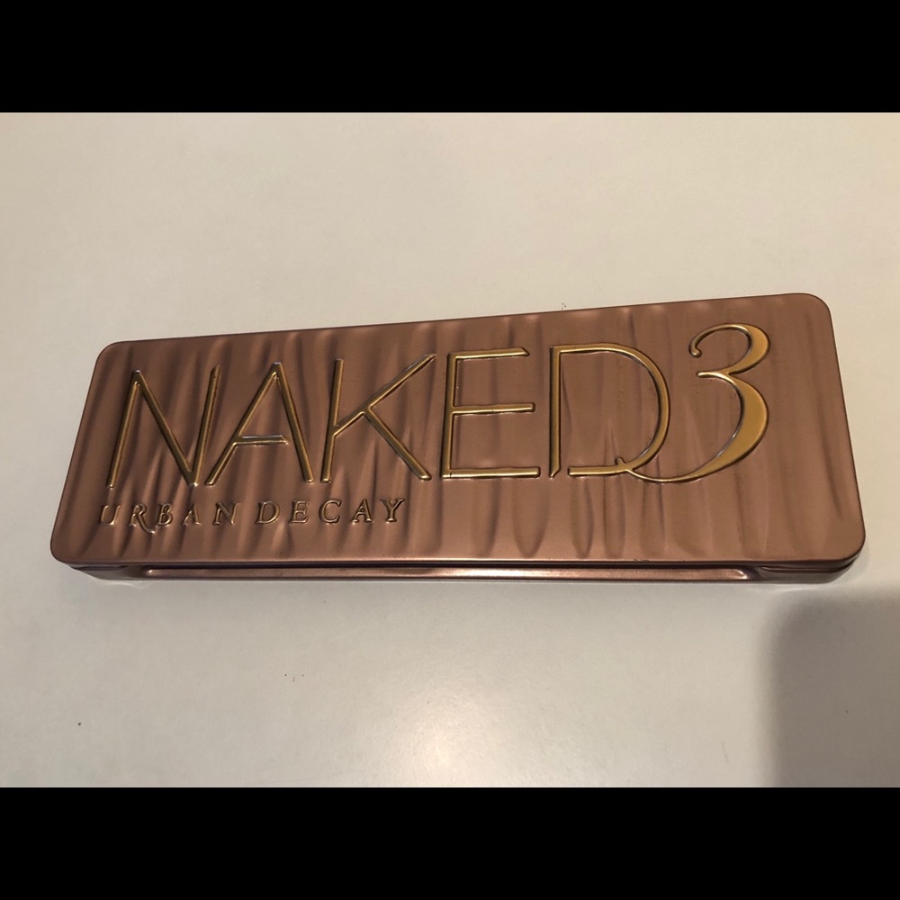 Naked 3 eyeshadow palette by Urban Decay